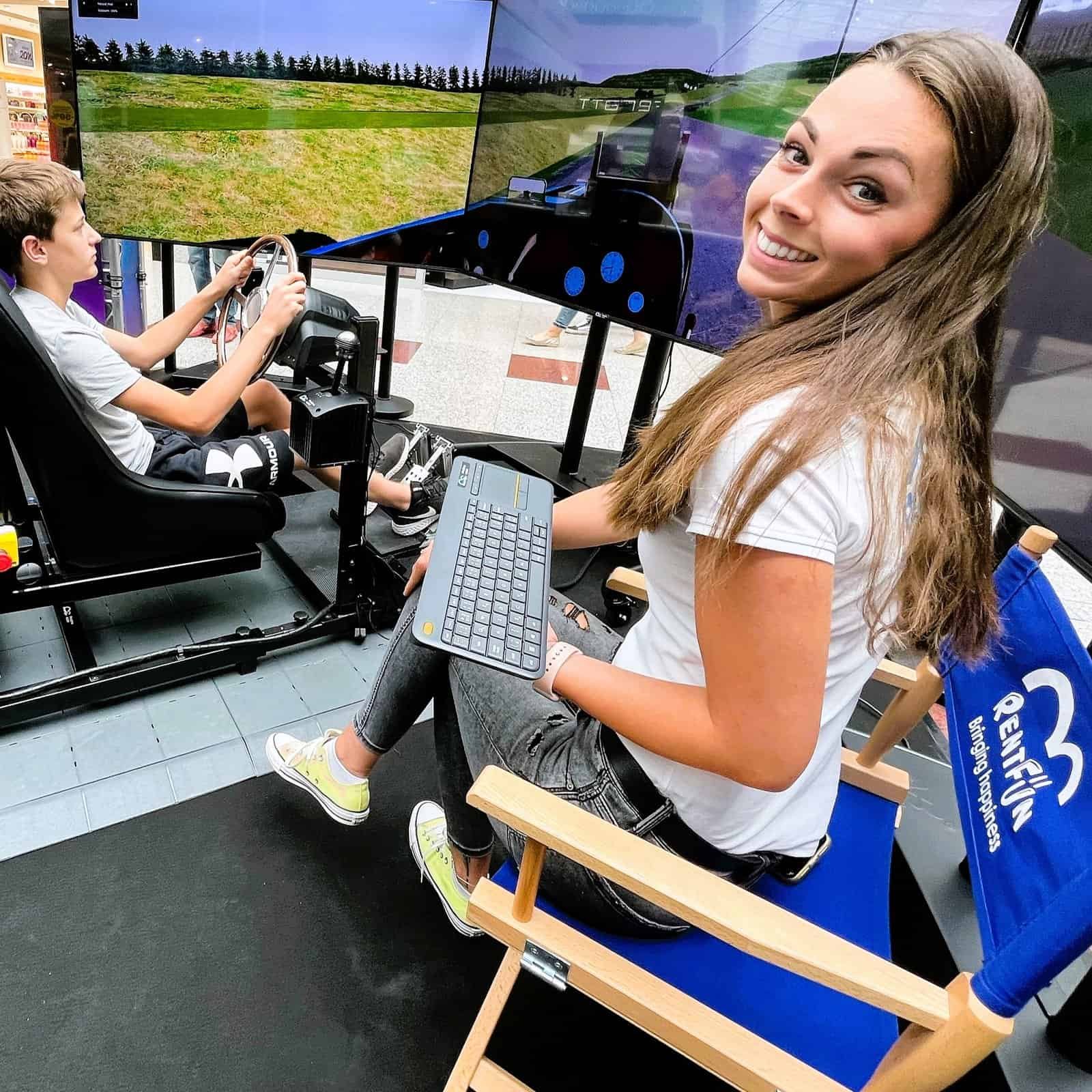 Hire Classic Cars simulator in Vienna. Rent classic car simulators - authentic experience for company event with delivery