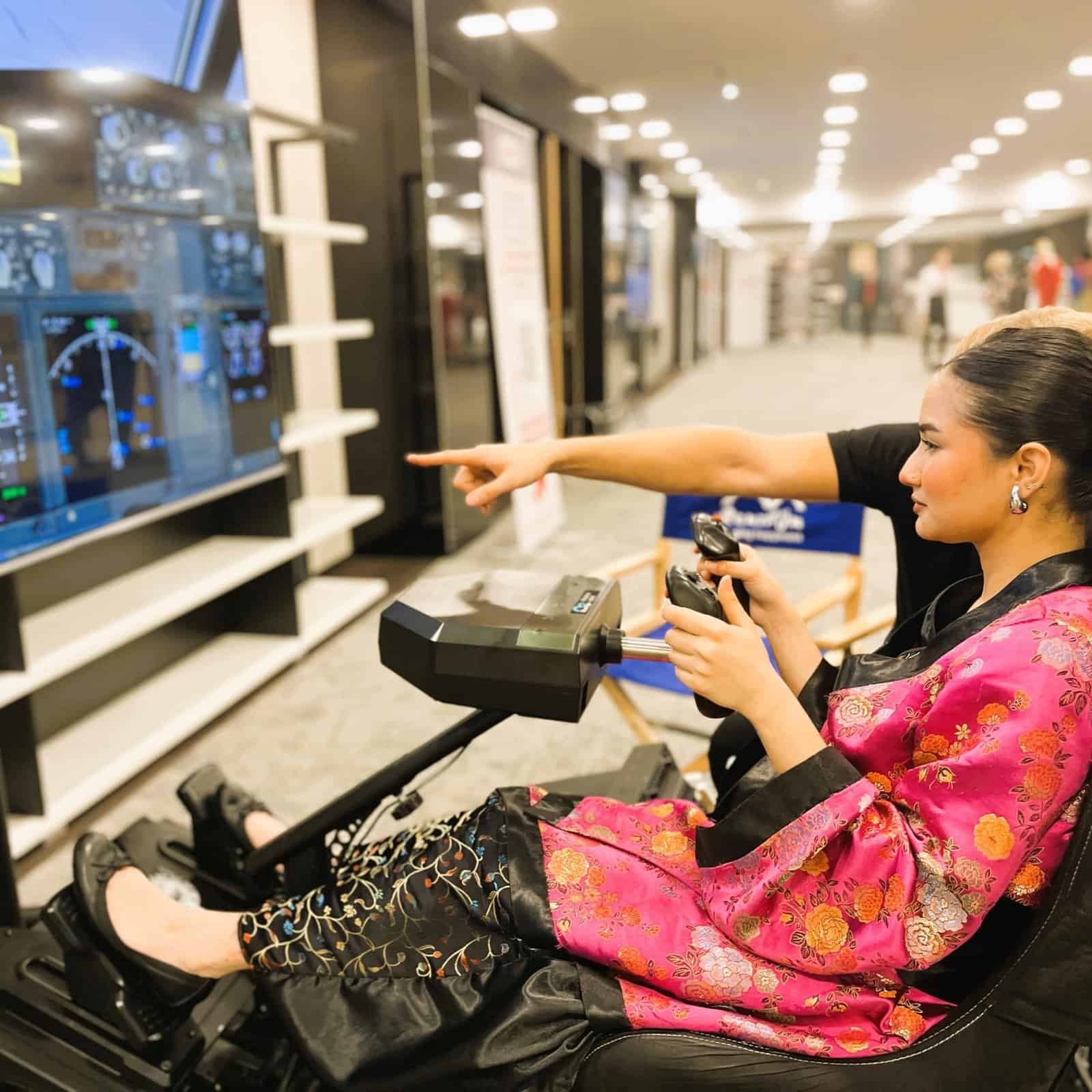 Hire Flight Simulator AirBus in Germany Frankfurt with company logo. Rent airplane simulators for conference in London, Paris, Berlin, Prague, Munich.