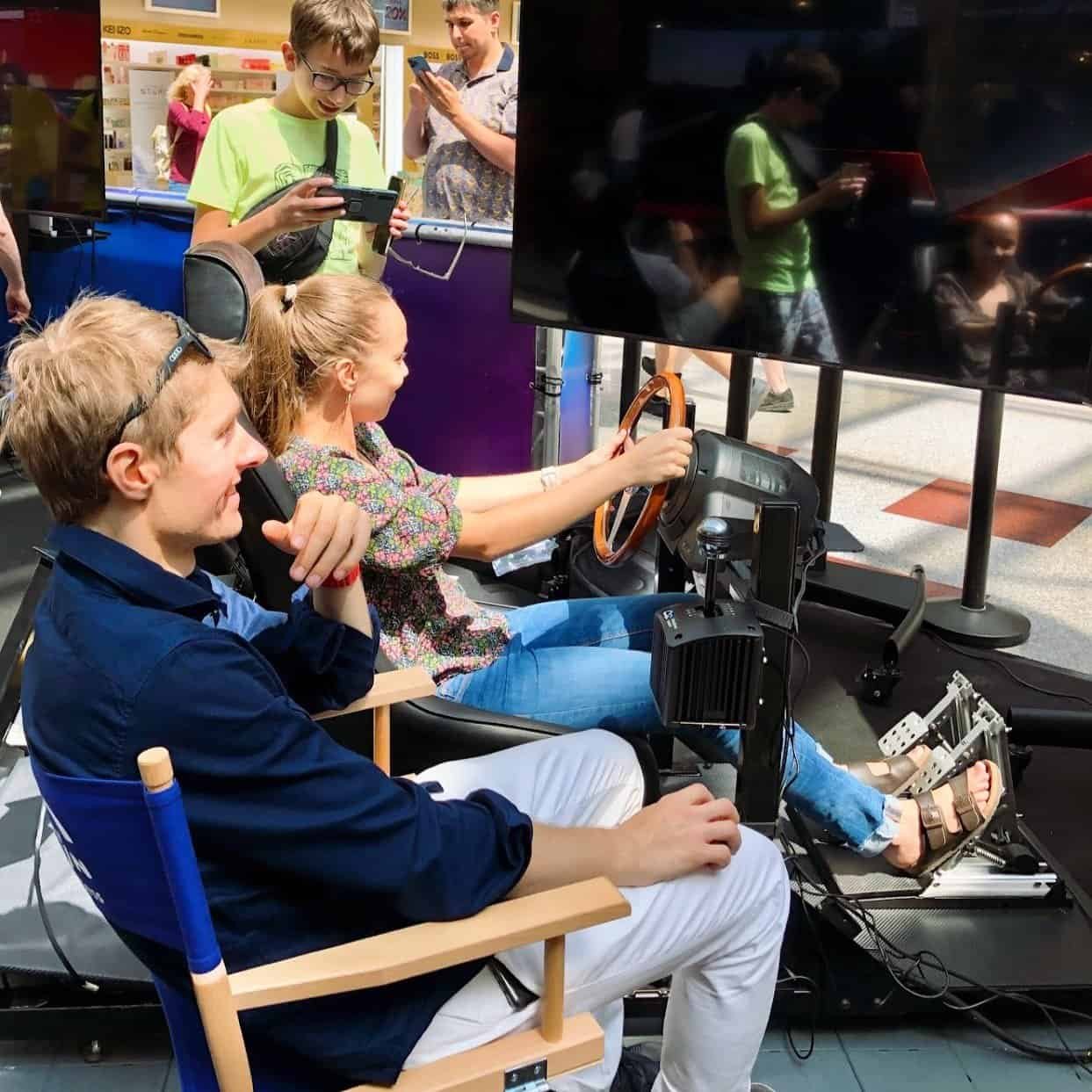 Rental Classic Cars simulator in Rome Milan. Hire classic car simulators - authentic vintage experience for team-building turnkey