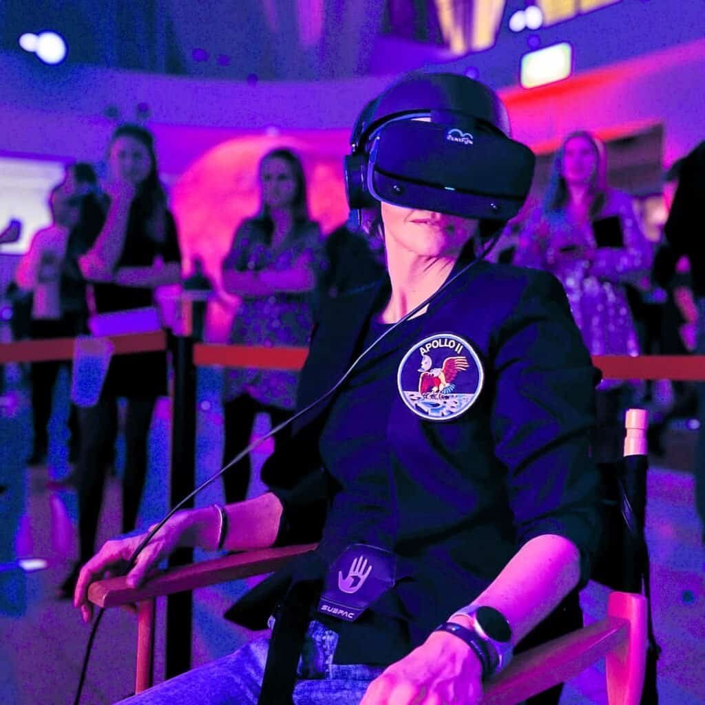 Rental Fantastic surprise for birthday party as great Entertainment for Celebrations. Hire Original Surprises for Birthdays in European Union with delivery