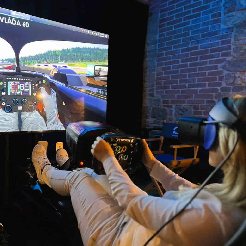 get best Entertainment for birthday Celebrations in Germany. Hire racing Surprise for celebration entertainment turnkey