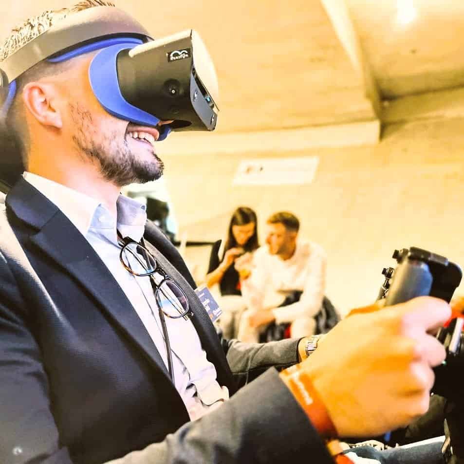 Best Modern Entertainment rental for IT EXPO in Rome Milano. Rental Interactive FUN for IT conference in European Union with support turnkey