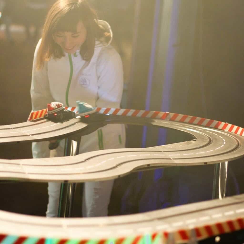 Hire Slot cars Race track for birthday party. Rental Slot cars Race track in Rome Milano