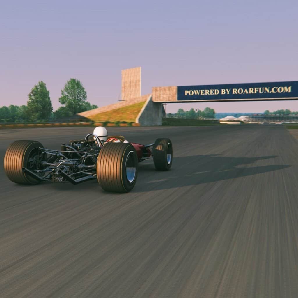 Rent a racing simulator to discover Britain's pride automotive experience with RoarFun