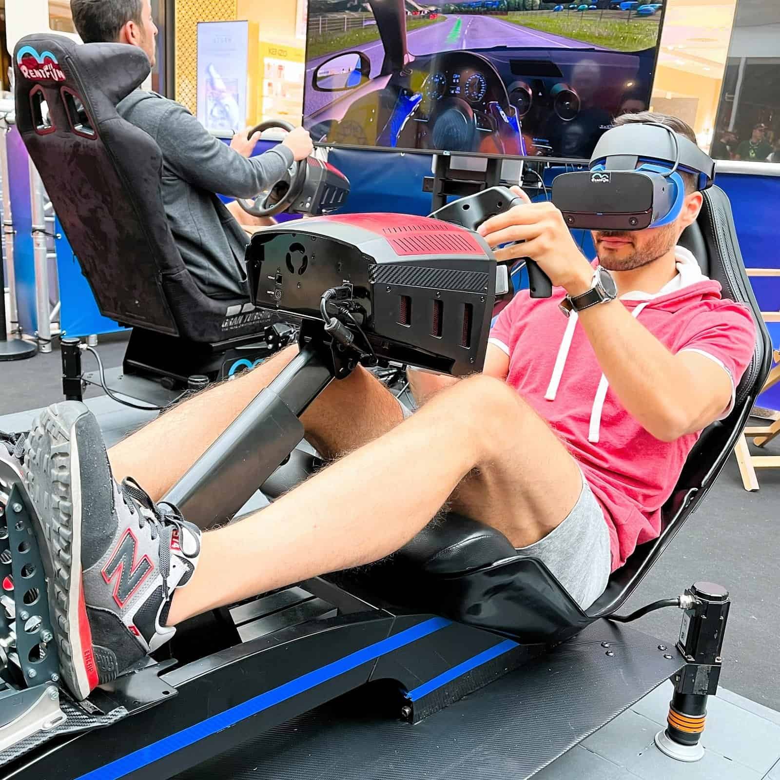 RoarFun Clients Olympia Shopping center promo event to get more customers with immersive Formula 1 motion VR simulator to get customers attention