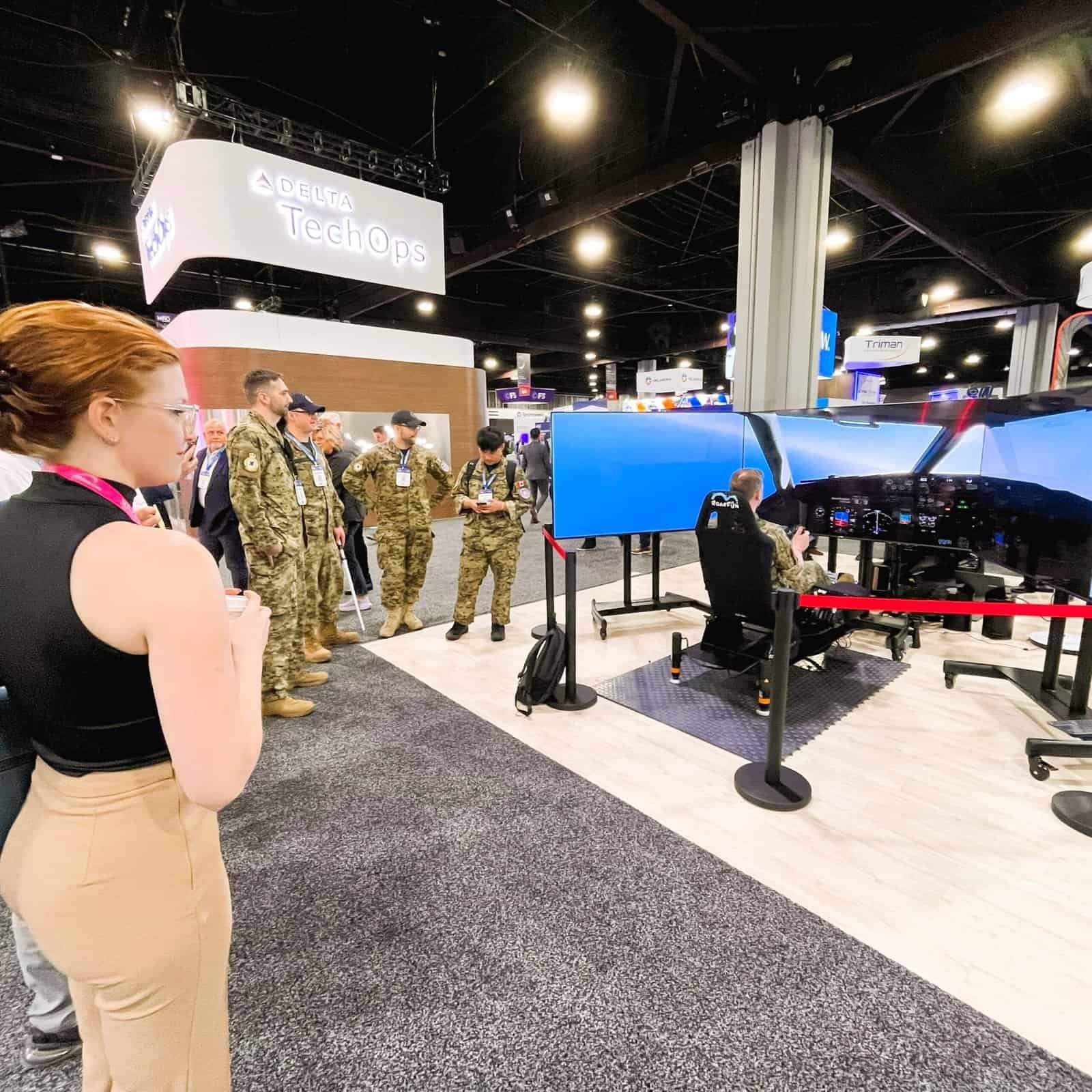 Motion flight simulator to rent with visitors for our client in the USA, New York.